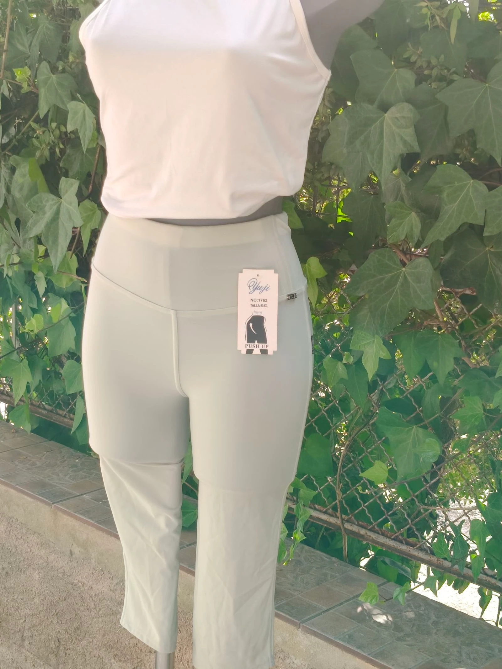 Lichte grijze capri sportlegging - Push Up effect – photo 3